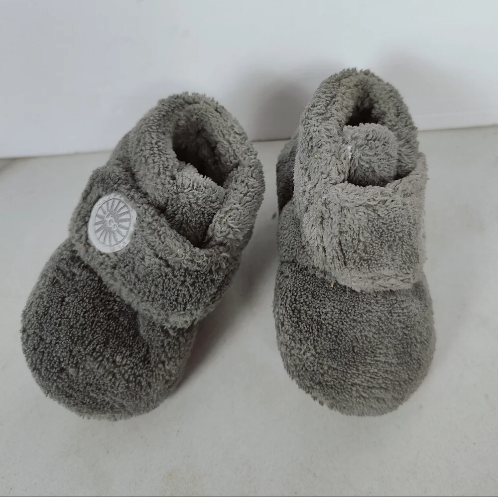 UGG Bixbee Grey Fleece Infant Baby Walker Booties, Sz 0/1
